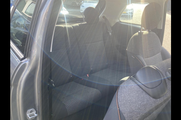 Fiat 500 Icon 42 kWh KEYLESS| STOELVERWARMING| CAMERA| DODE HOEK SENSOR| RIJKLAARPRIJS INCL. 12 MND BOVAG GARANTIE