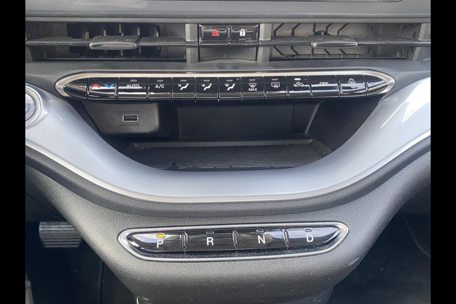 Fiat 500 Icon 42 kWh KEYLESS| STOELVERWARMING| CAMERA| DODE HOEK SENSOR| RIJKLAARPRIJS INCL. 12 MND BOVAG GARANTIE