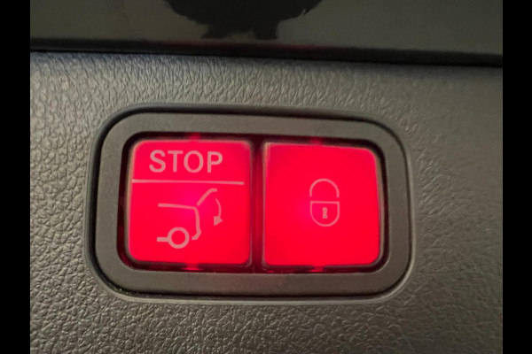 Mercedes-Benz C-Klasse Estate 300e / AMG / Pano / HUD / Memory