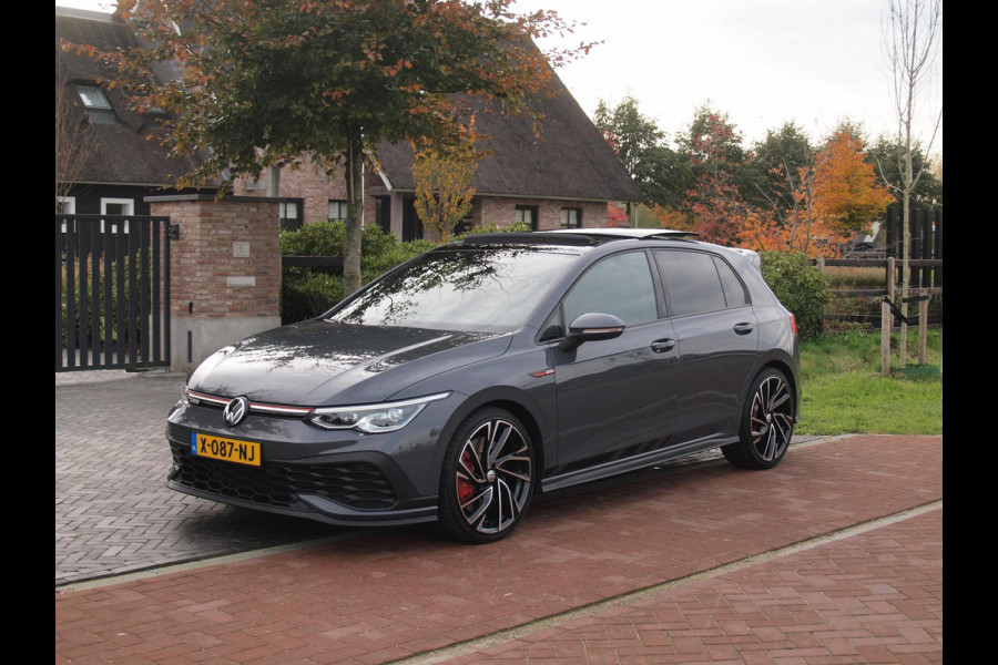 Volkswagen Golf 2.0 TSI GTI | Panoramadak | Camera | Apple Carplay | Cruise Control | Automaat |