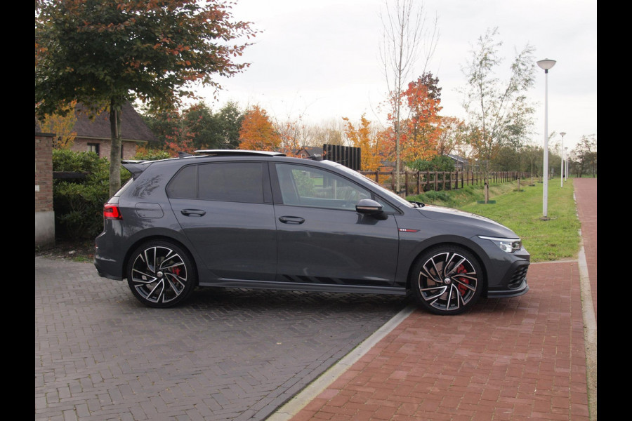 Volkswagen Golf 2.0 TSI GTI | Panoramadak | Camera | Apple Carplay | Cruise Control | Automaat |