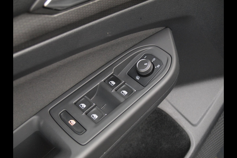 Volkswagen Golf 2.0 TSI GTI | Panoramadak | Camera | Apple Carplay | Cruise Control | Automaat |