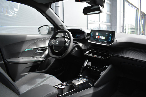Peugeot e-2008 EV Allure Pack 50kWh 136pk SOH 96,9% | Navigatie | Apple Carplay/Android Auto | Bluetooth | Achteruitrijcamera
