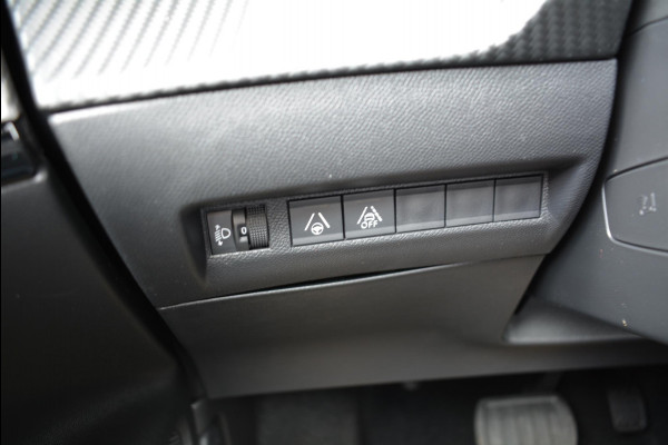 Peugeot e-2008 EV Allure Pack 50kWh 136pk SOH 96,9% | Navigatie | Apple Carplay/Android Auto | Bluetooth | Achteruitrijcamera