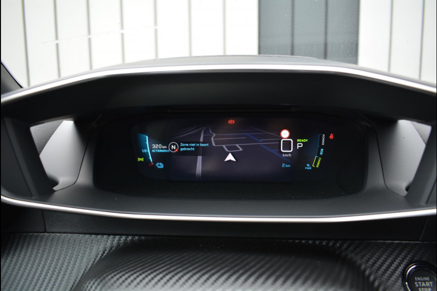 Peugeot e-2008 EV Allure Pack 50kWh 136pk SOH 96,9% | Navigatie | Apple Carplay/Android Auto | Bluetooth | Achteruitrijcamera