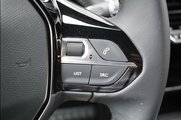 Peugeot e-2008 EV Allure Pack 50kWh 136pk SOH 96,9% | Navigatie | Apple Carplay/Android Auto | Bluetooth | Achteruitrijcamera