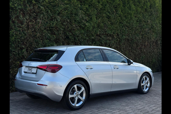 Mercedes-Benz A-Klasse 200 Luxury Line Facelift CarPlay Camera