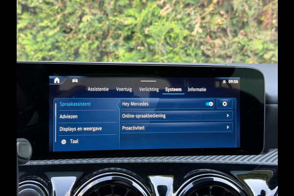Mercedes-Benz A-Klasse 200 Luxury Line Facelift CarPlay Camera