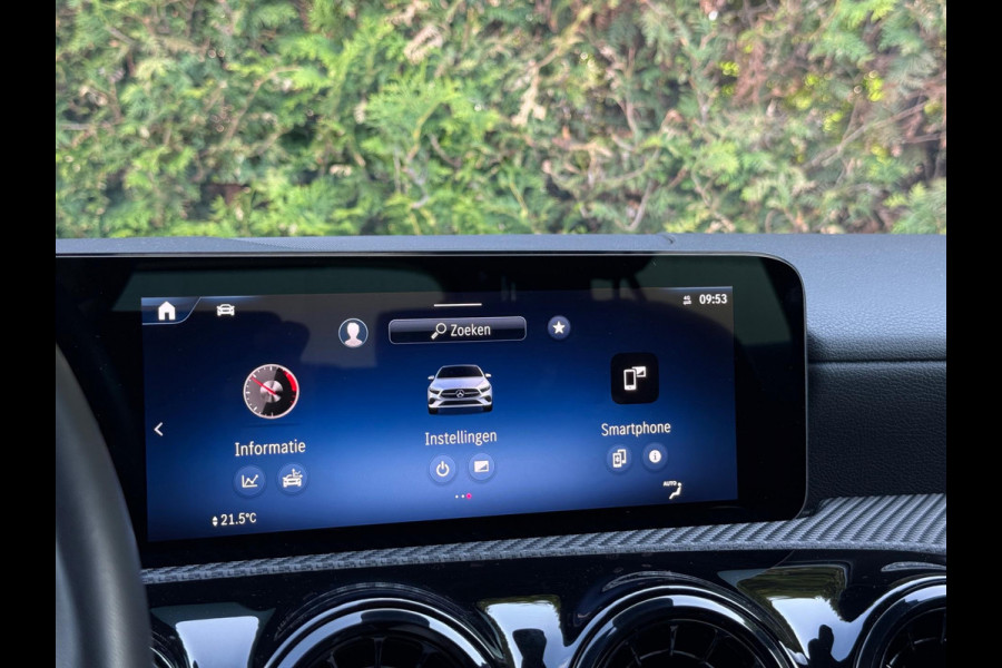Mercedes-Benz A-Klasse 200 Luxury Line Facelift CarPlay Camera