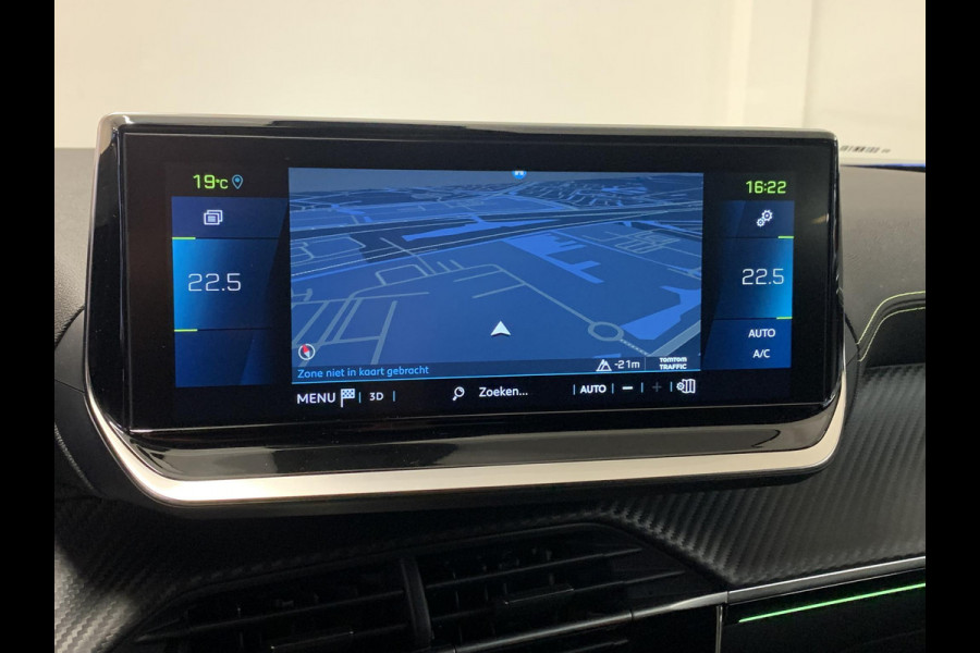 Peugeot e-2008 EV GT 50kWh 136pk 3-FASE SOH 99,8% | Alcantara | Navigatie | Elektrisch bedienbare bestuurdersstoel | Stoelverwarming | Warmtepomp | Achteruitrijcamera