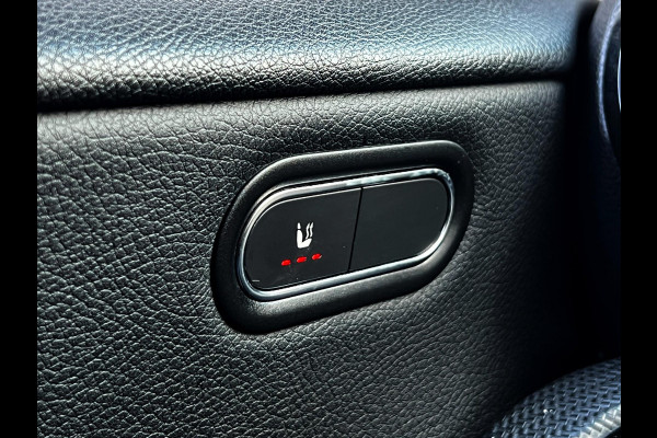 Mercedes-Benz A-Klasse 180 Business Solution AMG Line_Carplay_Camera_cruise