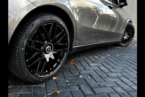 Mercedes-Benz A-Klasse 180 Business Solution AMG Line_Carplay_Camera_cruise