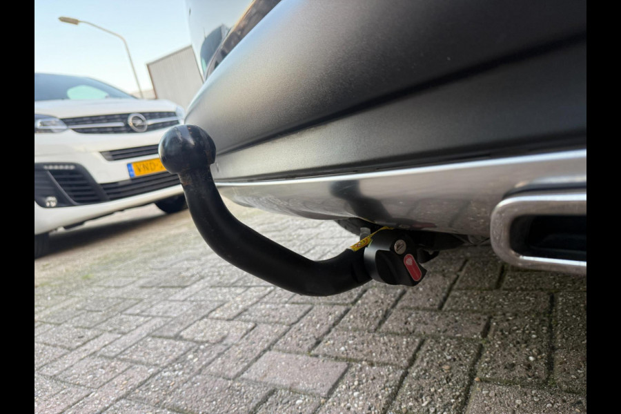 Peugeot 2008 1.2 PureTech ALLURE AUTOMAAT 2018 GT-LINE PANO LEDER CARPLAY