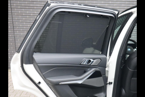 BMW X5 xDrive50e M Sport High Executive / Panodak / Trekhaak / Stoelmassage
