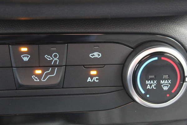 Ford Puma 1.0 EcoBoost Hybrid Titanium , 125pk , 1e Eigenaar Lane Assist, Airco, Cruise, Pdc Achter,Cruise control