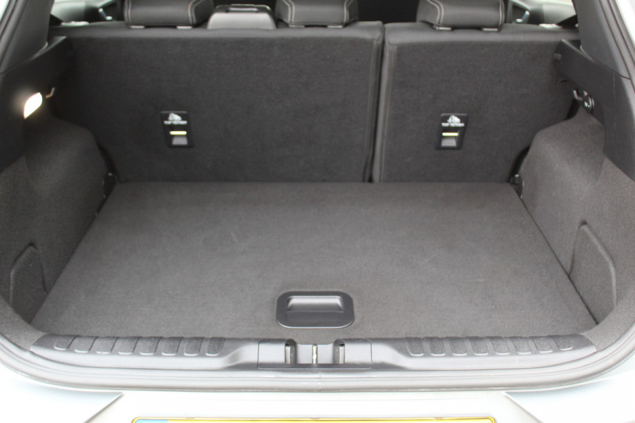 Ford Puma 1.0 EcoBoost Hybrid Titanium , 125pk , 1e Eigenaar Lane Assist, Airco, Cruise, Pdc Achter,Cruise control