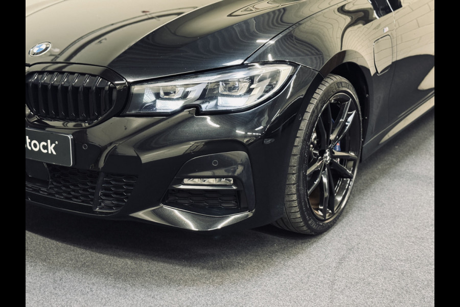 BMW 3 Serie Touring 330e High Executive M-Sport | 19" | Trekhaak | Driv.Ass.Prof.