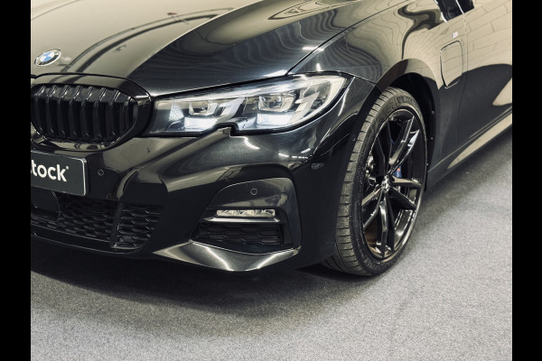 BMW 3 Serie Touring 330e High Executive M-Sport | 19" | Trekhaak | Driv.Ass.Prof.