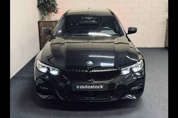 BMW 3 Serie Touring 330e High Executive M-Sport | 19" | Trekhaak | Driv.Ass.Prof.