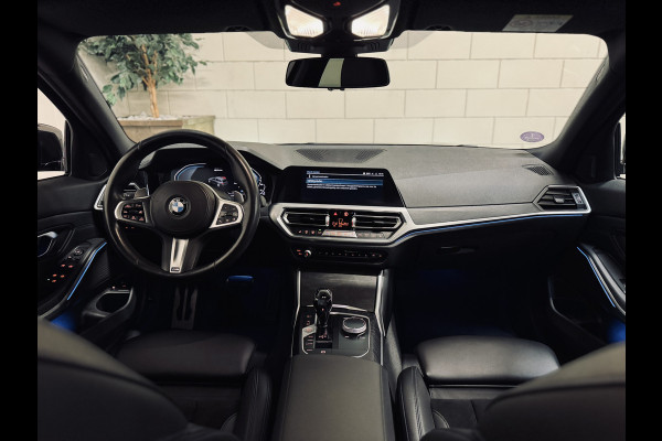 BMW 3 Serie Touring 330e High Executive M-Sport | 19" | Trekhaak | Driv.Ass.Prof.