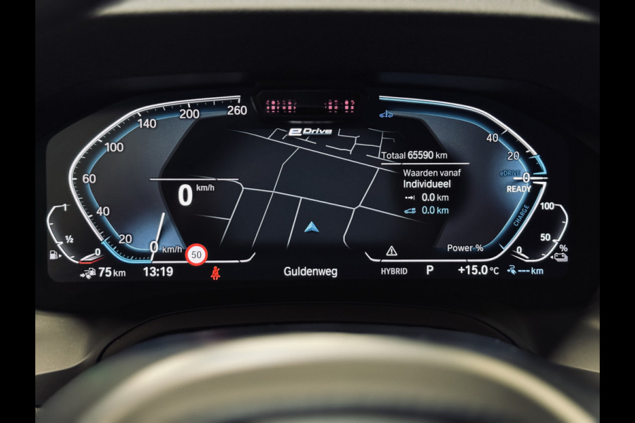 BMW 3 Serie Touring 330e High Executive M-Sport | 19" | Trekhaak | Driv.Ass.Prof.