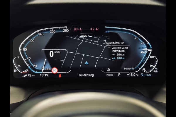 BMW 3 Serie Touring 330e High Executive M-Sport | 19" | Trekhaak | Driv.Ass.Prof.