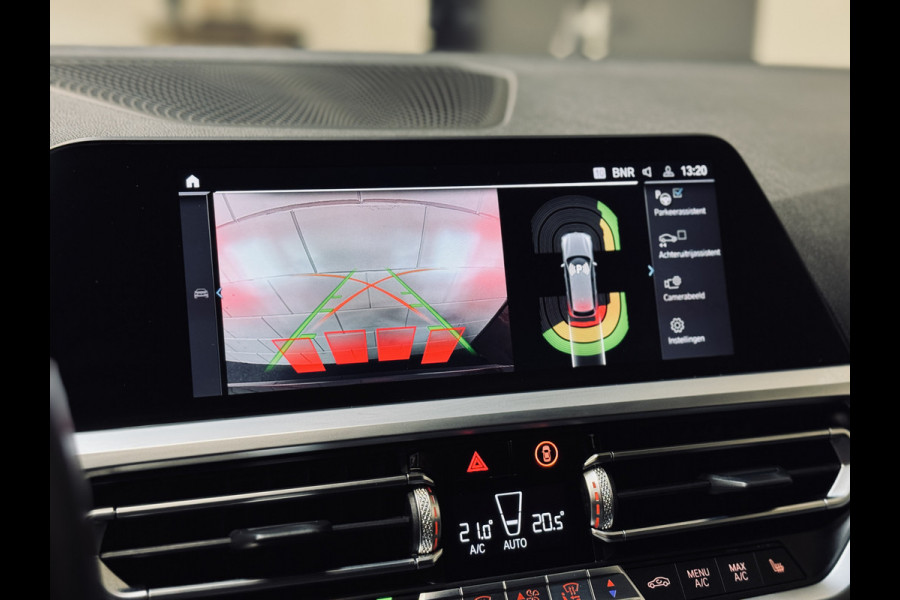 BMW 3 Serie Touring 330e High Executive M-Sport | 19" | Trekhaak | Driv.Ass.Prof.