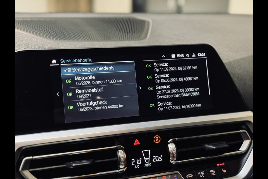 BMW 3 Serie Touring 330e High Executive M-Sport | 19" | Trekhaak | Driv.Ass.Prof.