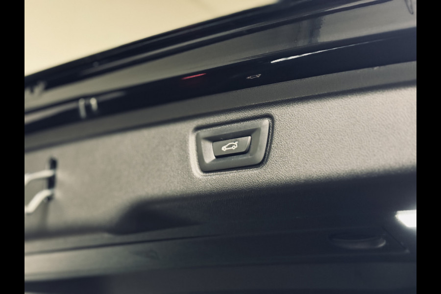 BMW 3 Serie Touring 330e High Executive M-Sport | 19" | Trekhaak | Driv.Ass.Prof.