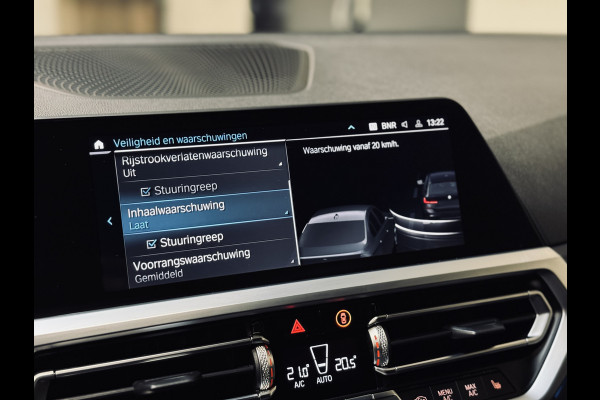 BMW 3 Serie Touring 330e High Executive M-Sport | 19" | Trekhaak | Driv.Ass.Prof.