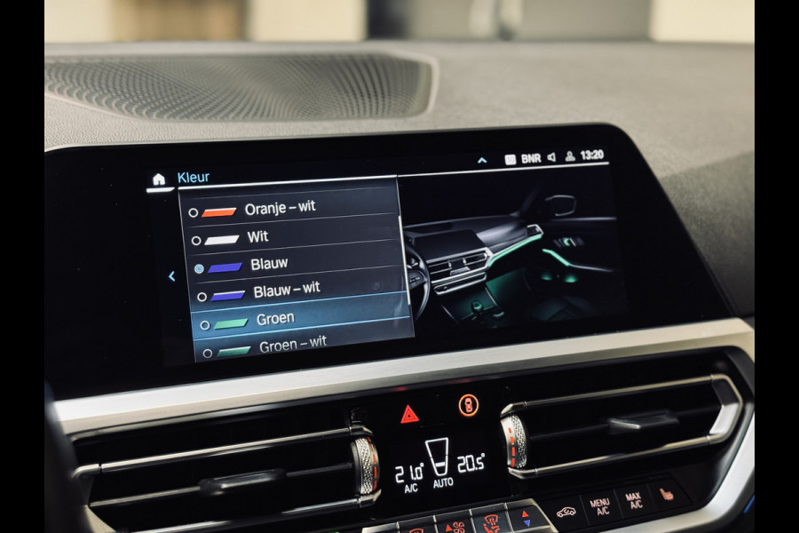 BMW 3 Serie Touring 330e High Executive M-Sport | 19" | Trekhaak | Driv.Ass.Prof.