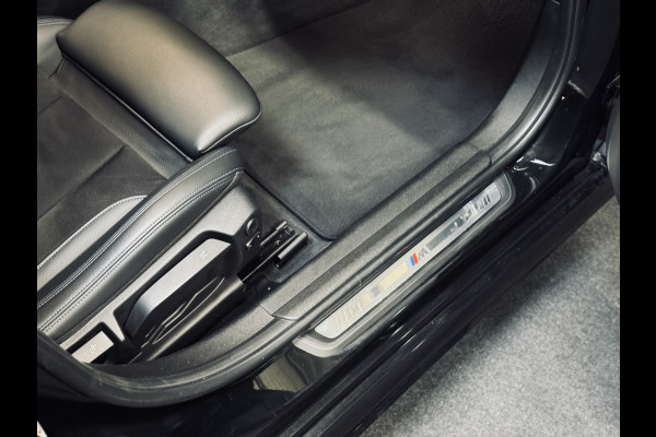 BMW 3 Serie Touring 330e High Executive M-Sport | 19" | Trekhaak | Driv.Ass.Prof.