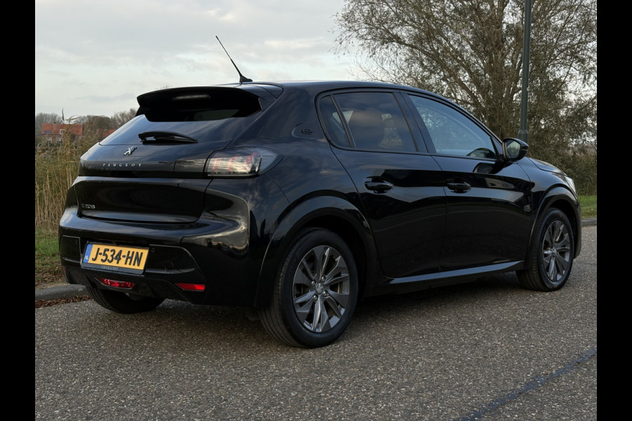 Peugeot e-208 EV Allure 50 kWh SOH | Camera | Clima | Orig.nl | Voorruit verw. | New service