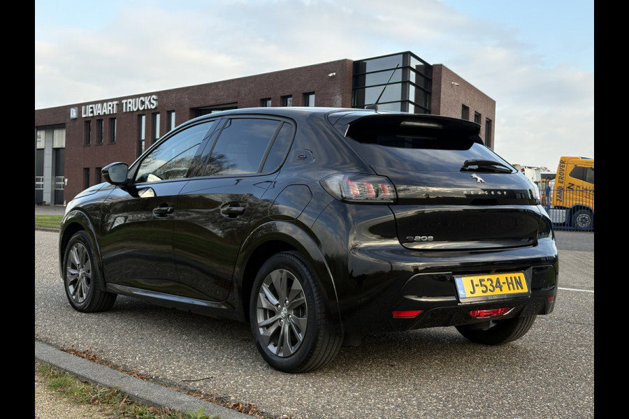 Peugeot e-208 EV Allure 50 kWh SOH | Camera | Clima | Orig.nl | Voorruit verw. | New service