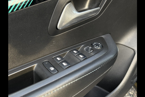 Peugeot e-208 EV Allure 50 kWh SOH | Camera | Clima | Orig.nl | Voorruit verw. | New service