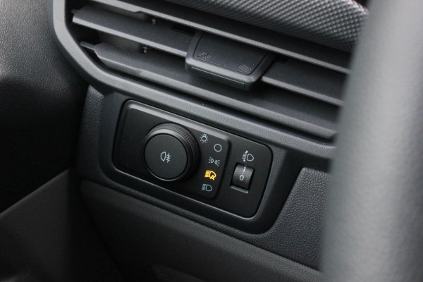 Ford Transit Custom 2.0 TDCI L2H1 136PK DC / DUBBEL CABINE / JB- EDITION / APPLE CARPLAY / 5- ZITS /MY2024/ CAMERA / FULL BLACK