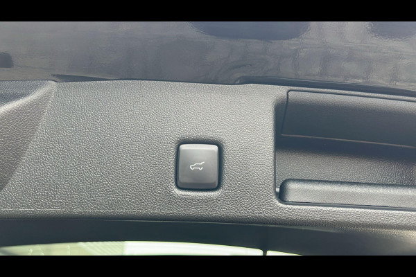 Ford Kuga 2.5 PHEV ST-Line X 243pk | ZUID | Driver Assistance Pack | Winterpack | Technology Pack | All Weatherbanden | 2.100kg Trekgewicht