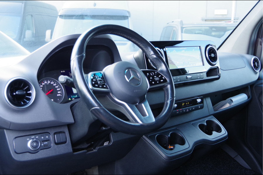 Mercedes-Benz Sprinter 319 3.0 CDI V6 L2H2 AUT. LED, 360 CAMERA, ADAPT. CRUISE, TREKHAAK, MBUX 10'', STANDKACHEL, NAVI, CLIMA, PARKEERSENSOREN, APPLE C