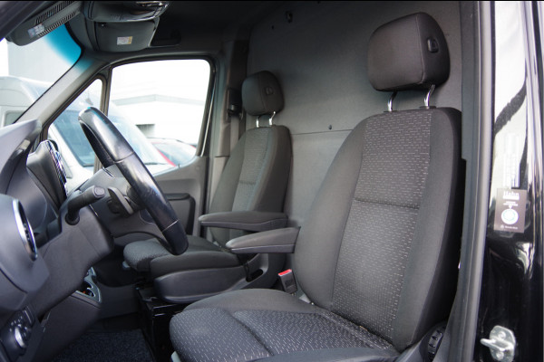 Mercedes-Benz Sprinter 319 3.0 CDI V6 L2H2 AUT. LED, 360 CAMERA, ADAPT. CRUISE, TREKHAAK, MBUX 10'', STANDKACHEL, NAVI, CLIMA, PARKEERSENSOREN, APPLE C