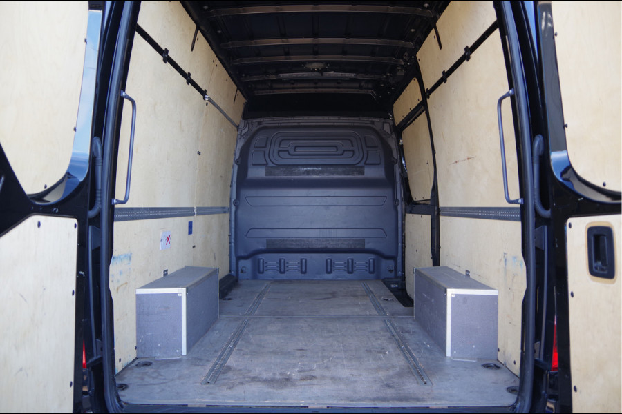 Mercedes-Benz Sprinter 319 3.0 CDI V6 L2H2 AUT. LED, 360 CAMERA, ADAPT. CRUISE, TREKHAAK, MBUX 10'', STANDKACHEL, NAVI, CLIMA, PARKEERSENSOREN, APPLE C