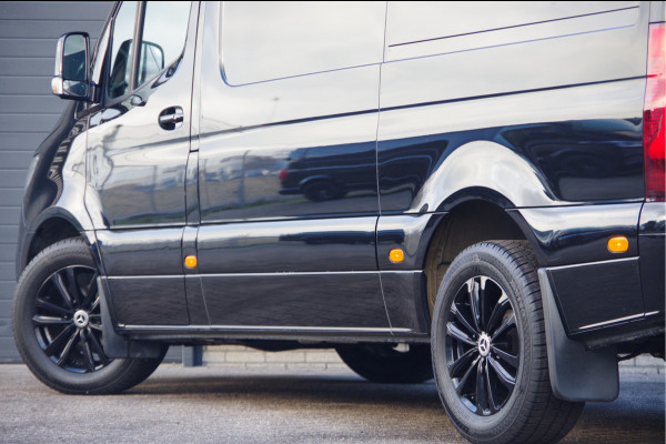 Mercedes-Benz Sprinter 319 3.0 CDI V6 L2H2 AUT. LED, 360 CAMERA, ADAPT. CRUISE, TREKHAAK, MBUX 10'', STANDKACHEL, NAVI, CLIMA, PARKEERSENSOREN, APPLE C