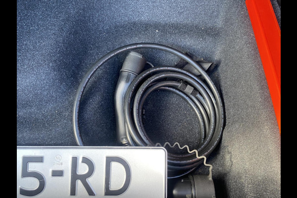 Volvo C40 Recharge Plus 69 kWh STOEL/ STUURVERW. | PANO| WARMTEPOMP| ELEK. TREKHAAK| ELEK. ACHTERKLEP| DODE HOEK|