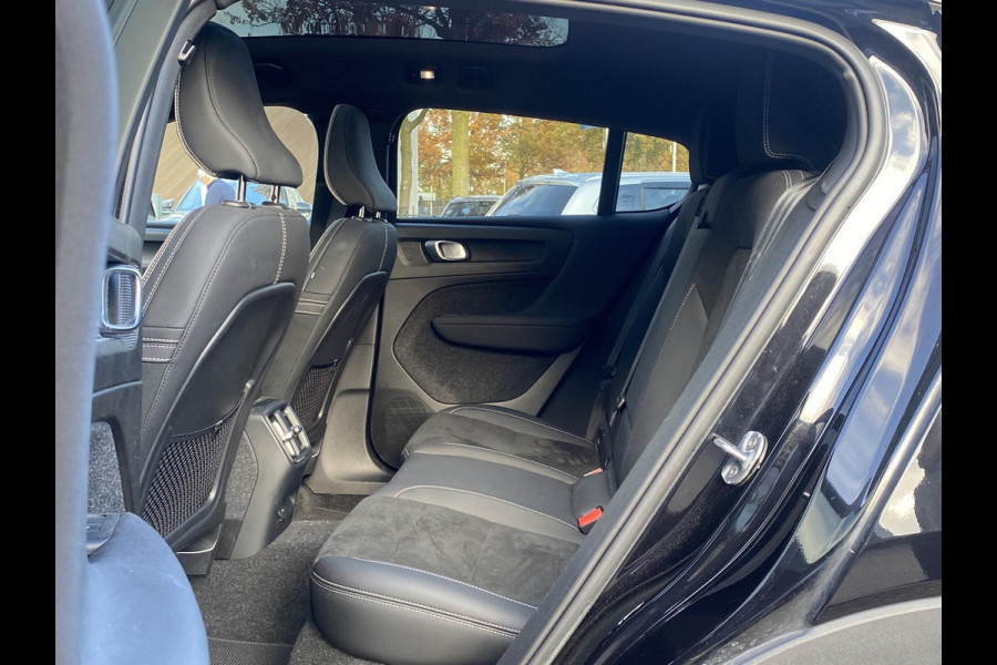 Volvo C40 Recharge Plus 69 kWh STOEL/ STUURVERW. | PANO| WARMTEPOMP| ELEK. TREKHAAK| ELEK. ACHTERKLEP| DODE HOEK|