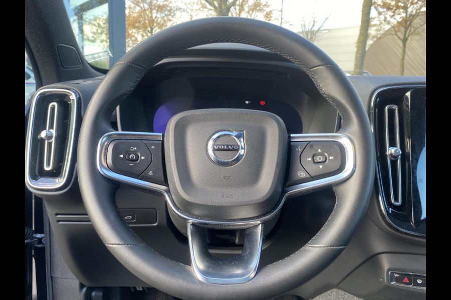 Volvo C40 Recharge Plus 69 kWh STOEL/ STUURVERW. | PANO| WARMTEPOMP| ELEK. TREKHAAK| ELEK. ACHTERKLEP| DODE HOEK|