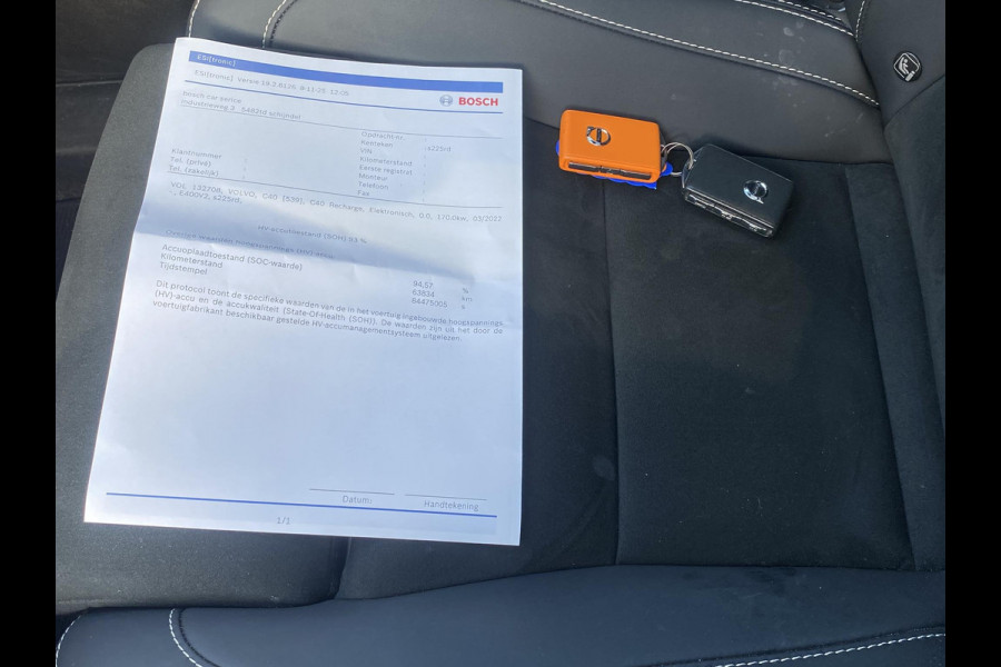 Volvo C40 Recharge Plus 69 kWh STOEL/ STUURVERW. | PANO| WARMTEPOMP| ELEK. TREKHAAK| ELEK. ACHTERKLEP| DODE HOEK|