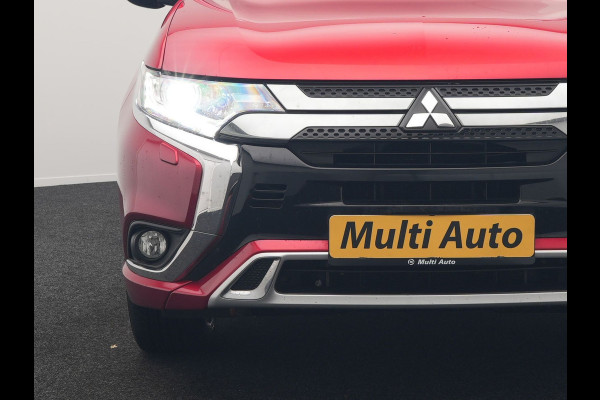 Mitsubishi Outlander 2.4 Intense Plug In Hybrid 225pk Dealer O.H. PHEV | Cruise Control | Camera | Alcantara Sporstoelen Verwarmd | Keyless | Apple Carplay | Navigatie | DAB |