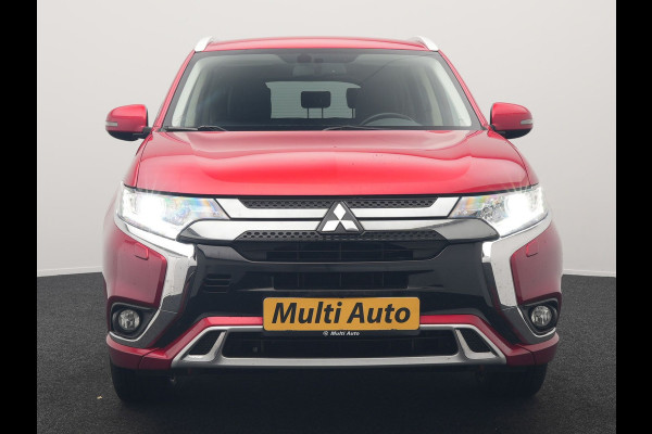 Mitsubishi Outlander 2.4 Intense Plug In Hybrid 225pk Dealer O.H. PHEV | Cruise Control | Camera | Alcantara Sporstoelen Verwarmd | Keyless | Apple Carplay | Navigatie | DAB |