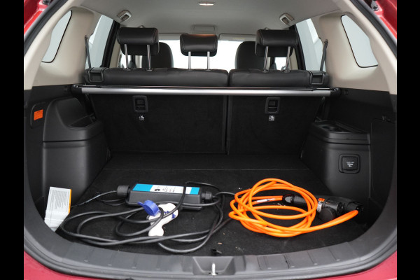 Mitsubishi Outlander 2.4 Intense Plug In Hybrid 225pk Dealer O.H. PHEV | Cruise Control | Camera | Alcantara Sporstoelen Verwarmd | Keyless | Apple Carplay | Navigatie | DAB |