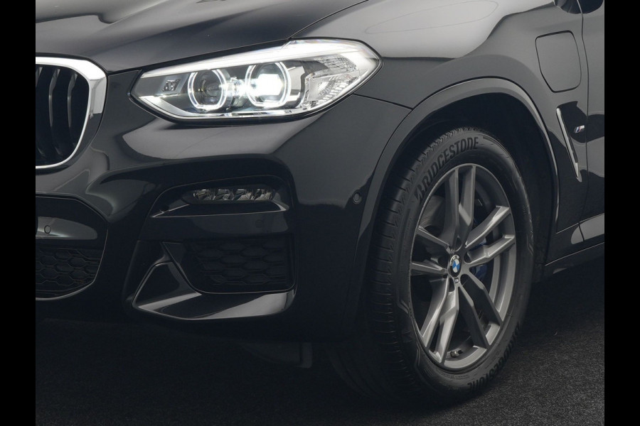 BMW X3 xDrive30e M Sport Plug In Hybrid 293pk Dealer O.H. PHEV | Trekhaak Af Fabriek | Adaptive Cruise | Camera | Apple Carplay | Lederen Sportstoelen Verwarmd | Sfeerverlichting |  Navigatie |