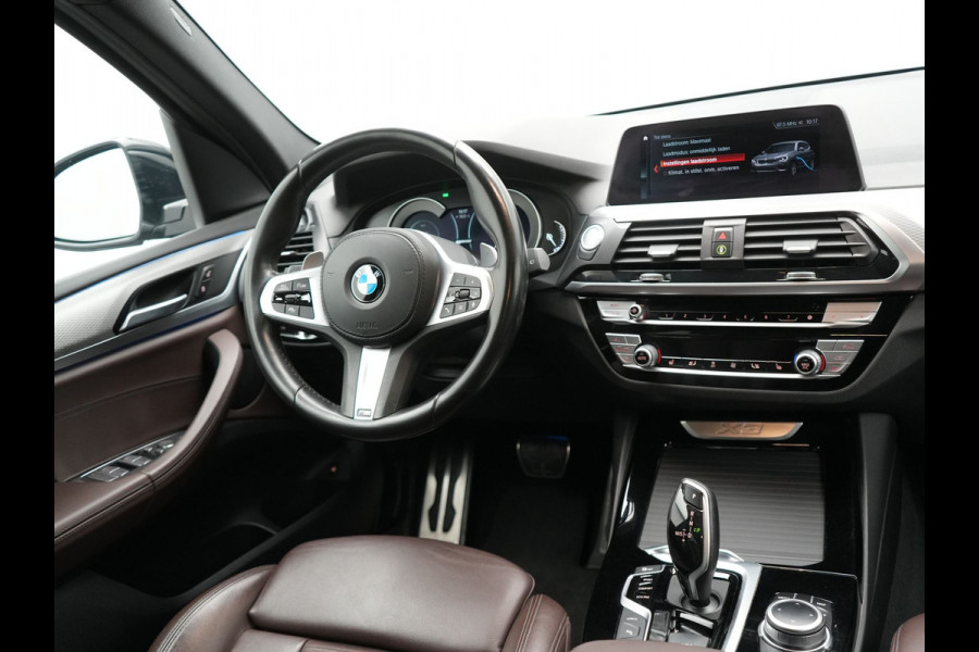 BMW X3 xDrive30e M Sport Plug In Hybrid 293pk Dealer O.H. PHEV | Trekhaak Af Fabriek | Adaptive Cruise | Camera | Apple Carplay | Lederen Sportstoelen Verwarmd | Sfeerverlichting |  Navigatie |